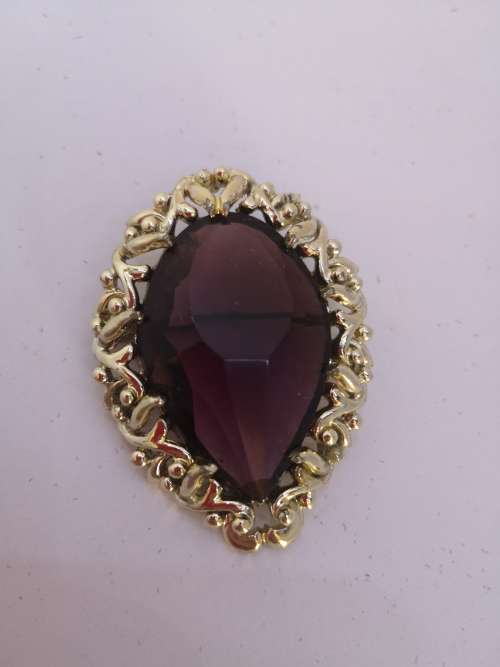 Big brooch - look!