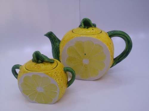 Lemon tea and sugar pot - see photos - no makers mark