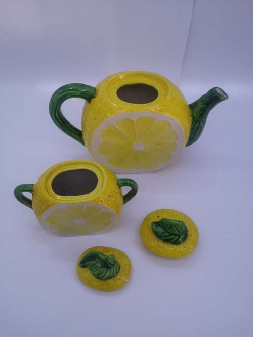 Lemon tea and sugar pot - see photos - no makers mark