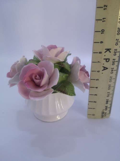 Vintage Royale Stratford Fine Bone China Flower Basket Bouquet