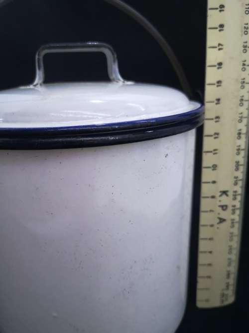 Vintage white enamel bucket with lid  `vet emmertjie`