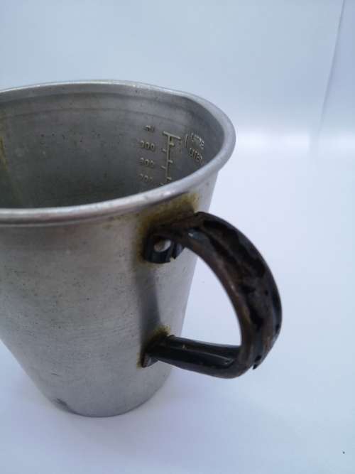 Vintage 1 liter aluminium jug - rusted handle