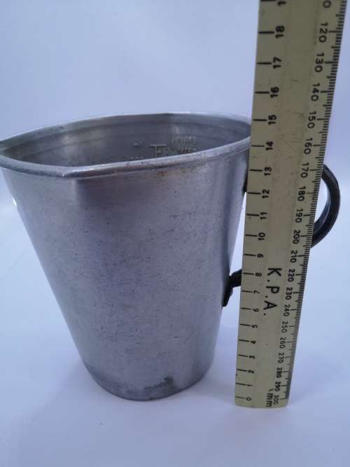 Vintage 1 liter aluminium jug - rusted handle