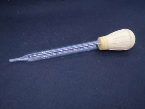 Kitchen glass baster