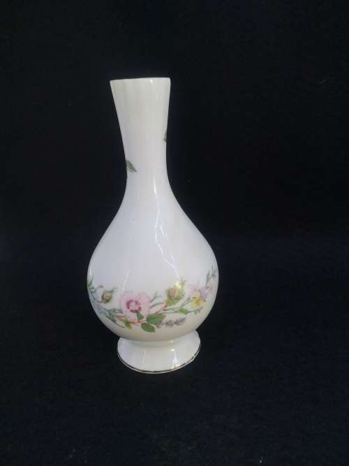 Aynsley `wild tudor` single stem vase