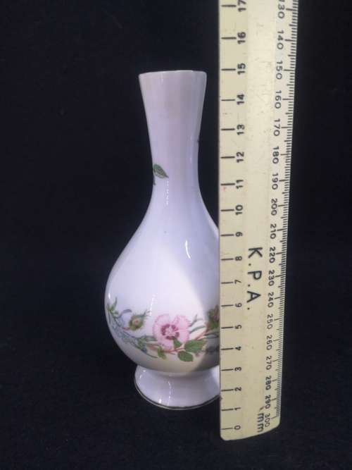 Aynsley `wild tudor` single stem vase