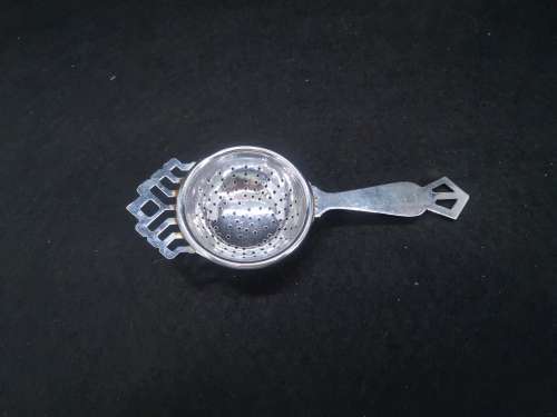 Tea strainer