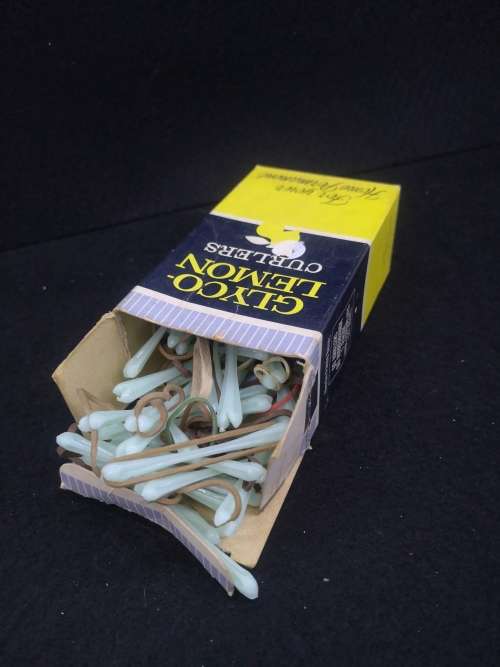 Glyco-Lemon curlers! Box in Afrikaans and English