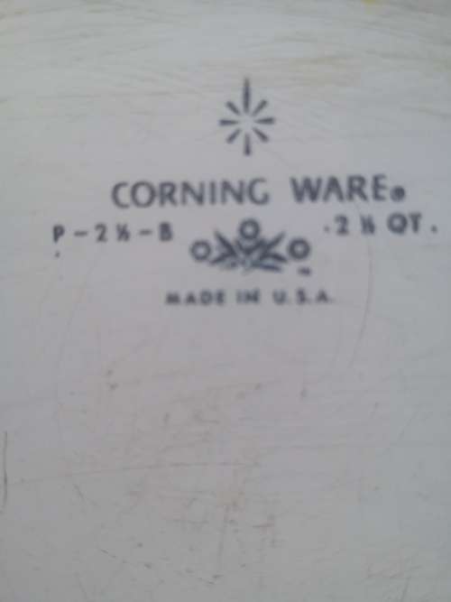 Vintage Corning ware Blue cornflower P-2 1/2 - B - Made in USA