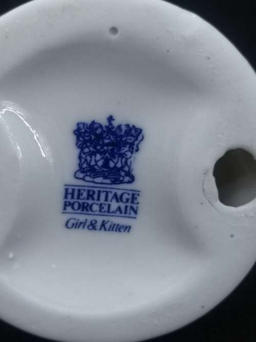 Heritage porcelain Girl & kitten figurine