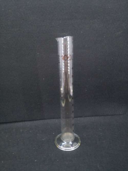 Anchor rand 100ml laboratorium tube -  note chip on the rim