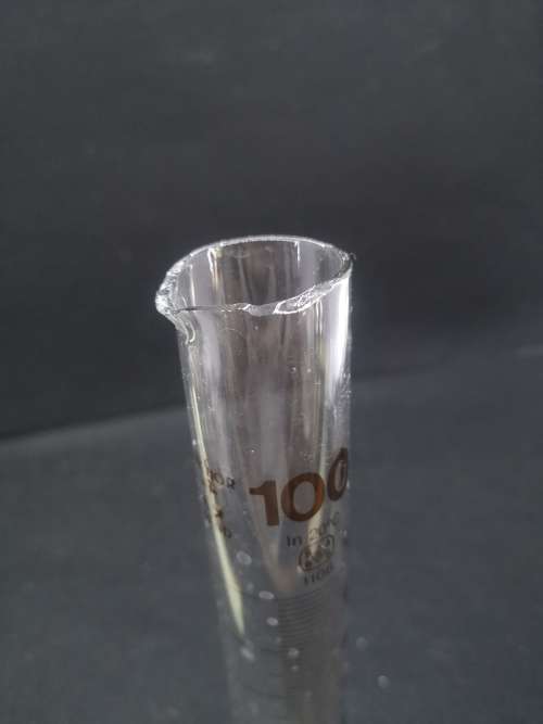 Anchor rand 100ml laboratorium tube -  note chip on the rim