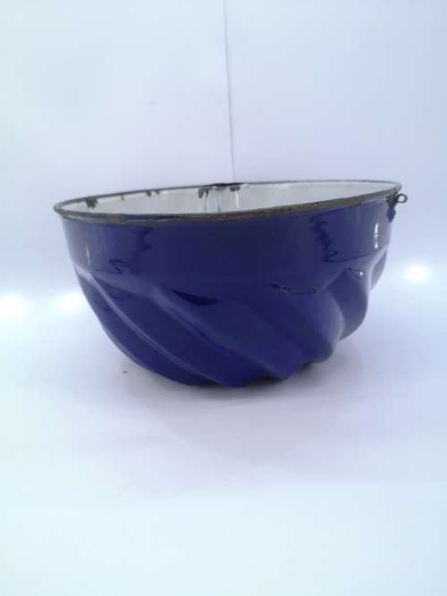 antique Big cobalt blue enamel jelly form/ Bunt cake pan