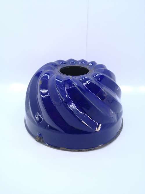 antique Big cobalt blue enamel jelly form/ Bunt cake pan