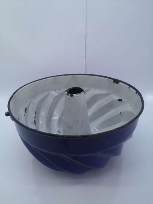 antique Big cobalt blue enamel jelly form/ Bunt cake pan