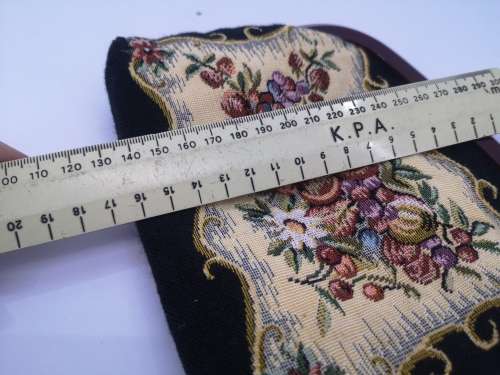 Elweco petit point bag