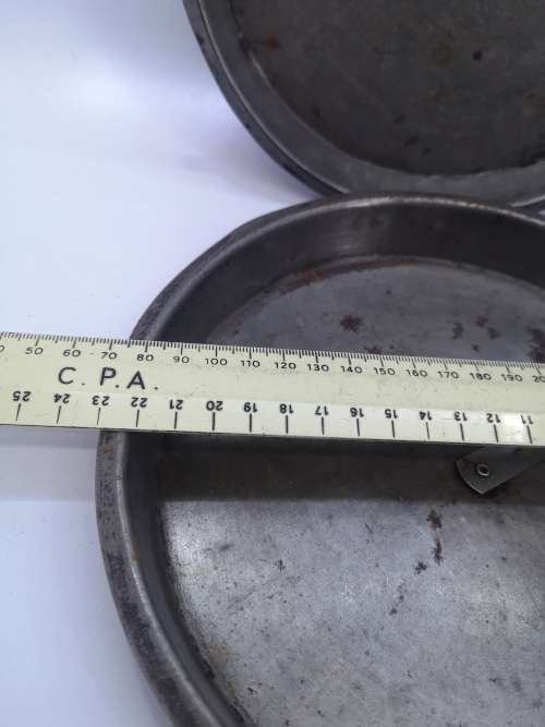 Vintage Skyline Bakeloy England tart pans