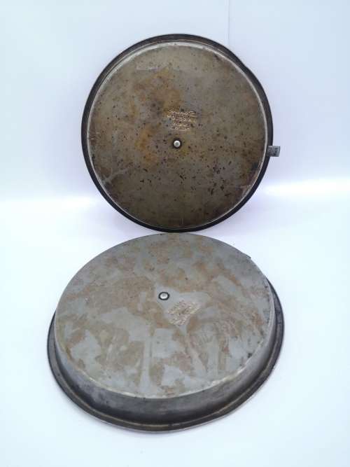 Vintage Skyline Bakeloy England tart pans