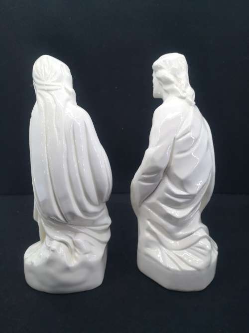 Detailed white figurines glazed Josef and Maria