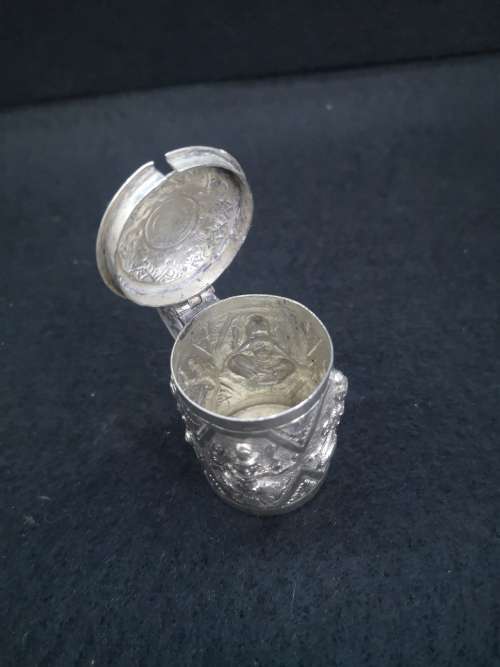 Detailed small condiment pot 50% silver I was told - no markings - non magnetic