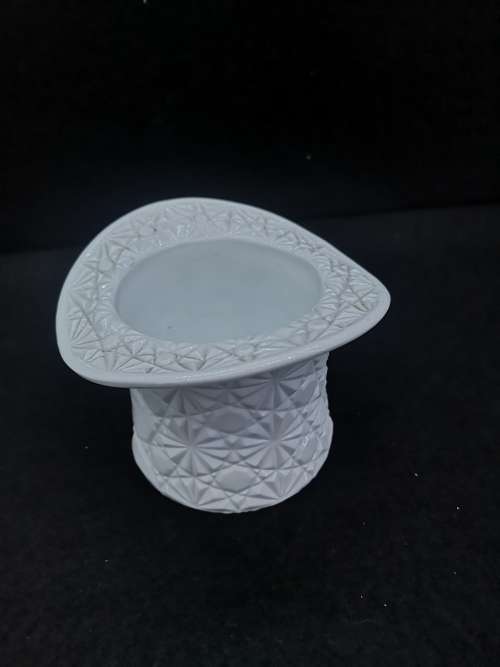 Small Milk glass Top Hat vase