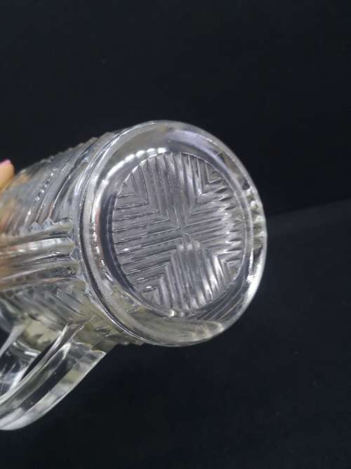 Glass jug