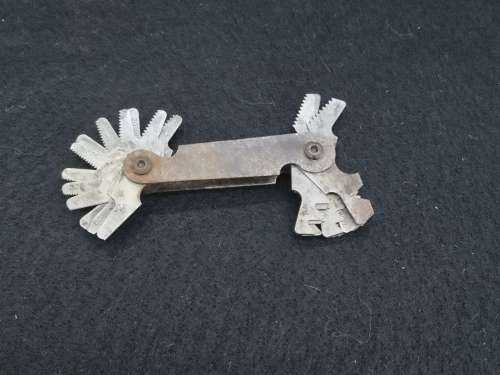 Vintage Moore & Wright Sheffield England No. 800 Screw Thread Pitch Gauge