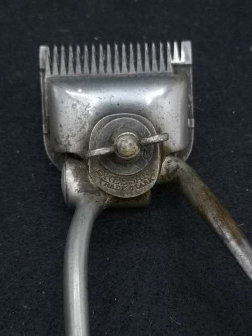 Oster and two more manual hair clippers