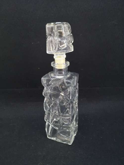 Glass decanter