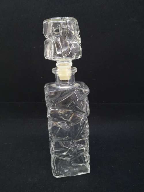 Glass decanter