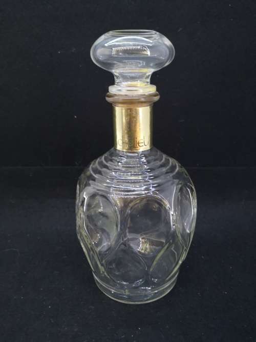 Glass decanter