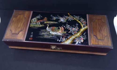 Lovely LARGE vintage Japanese musical jewelry box with dancing ballerina Black Lacquer Abalone inlay