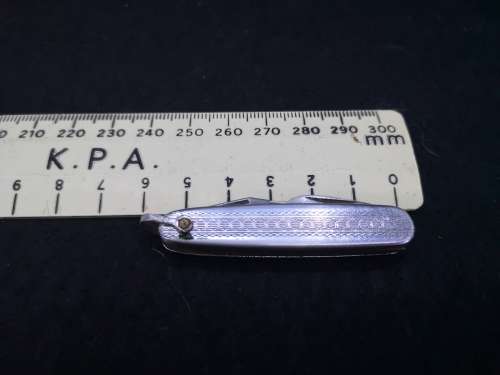 Vintage Richards miniature 3 blade pocket knife
