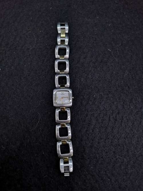 Fossil ladies watch - untested - as is