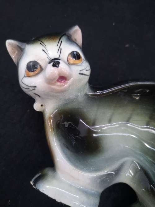 Vintage unique ceramic cat bowl/ashtray