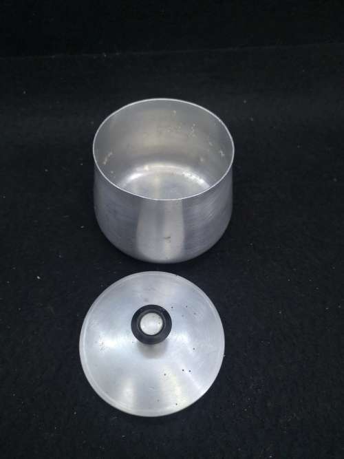 Aluminum sugar pot