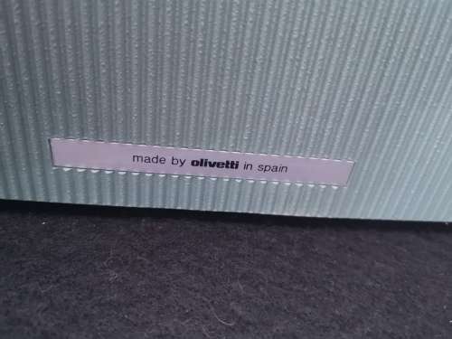 Olivetti  Lettera 32 has no ribbon but in good working order