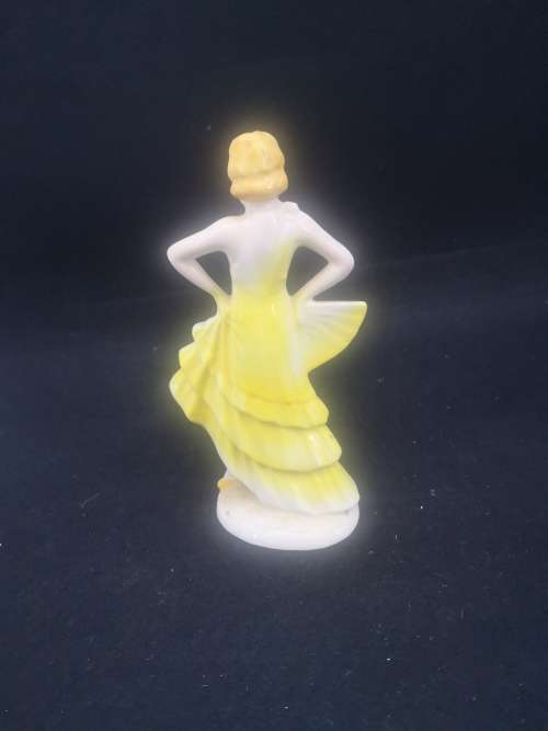Vintage 1940`s Japan dancing figurine
