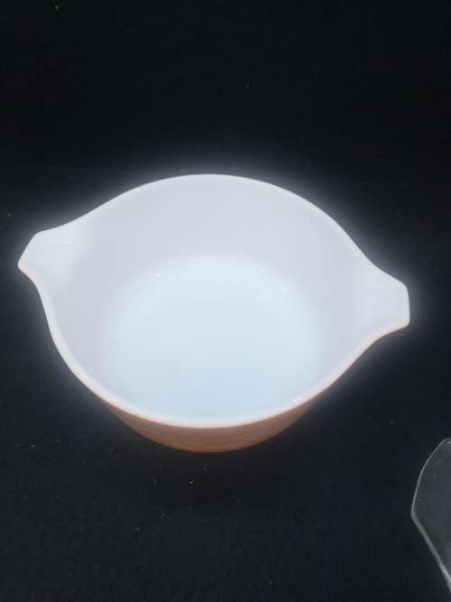 Pyrex wheat pattern bowl and lid