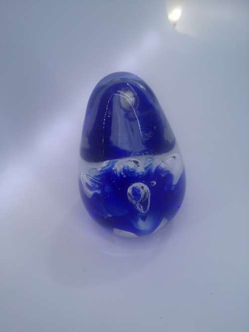 Art Glass egg paperweight