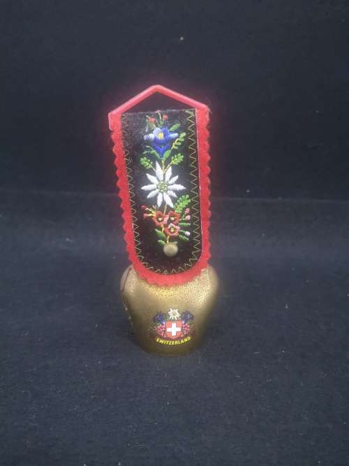 Small cow bell Switzerland embroidered