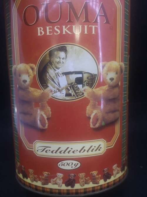 Ouma rusk  tin