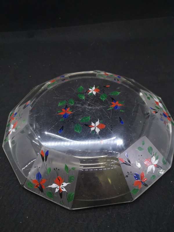 Heavy and thick glass plate with two side plates - hand painted