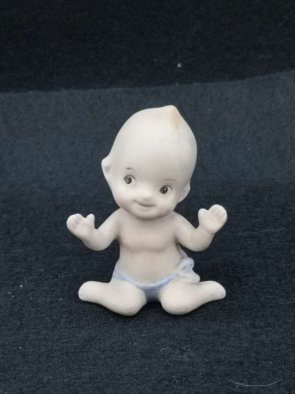 Vintage small porcelain Kewpie