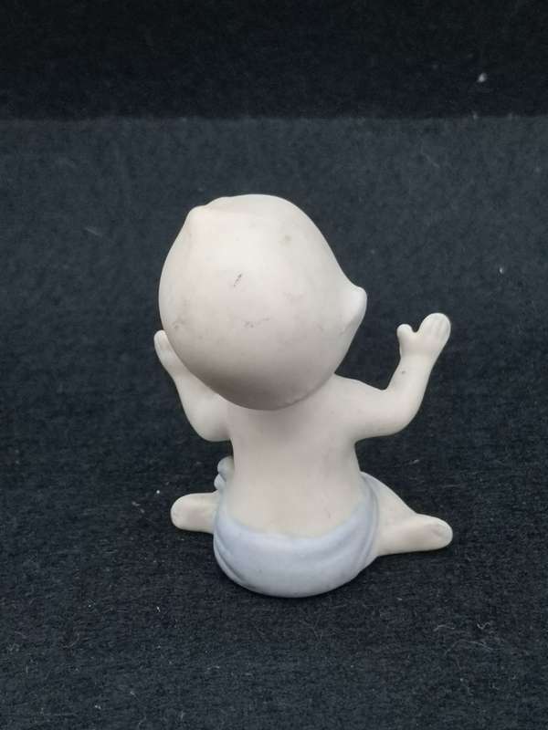 Vintage small porcelain Kewpie
