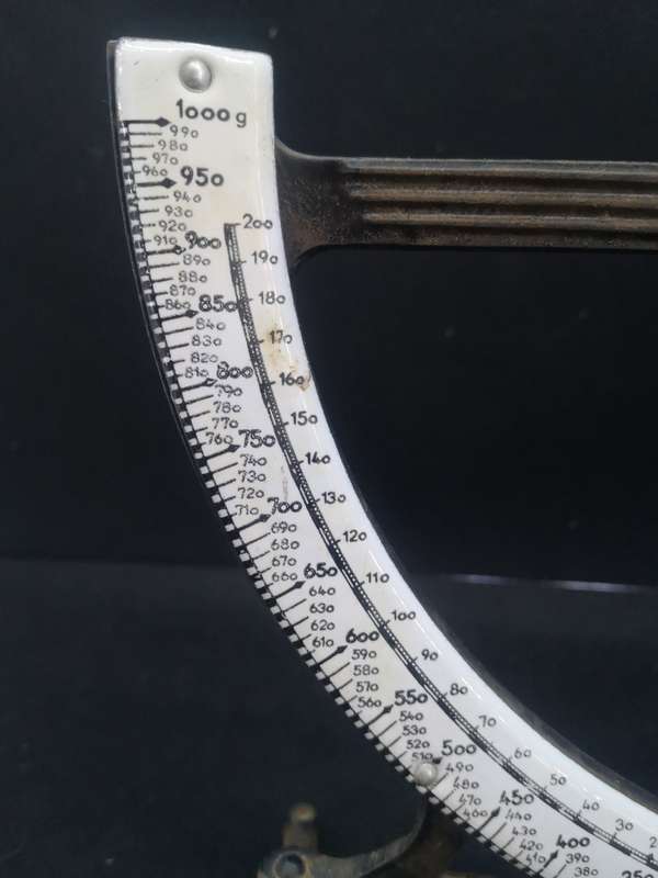Congav letter scale with enamel face