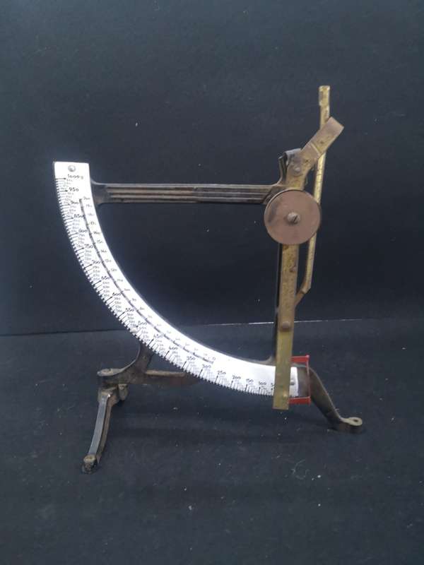 Congav letter scale with enamel face