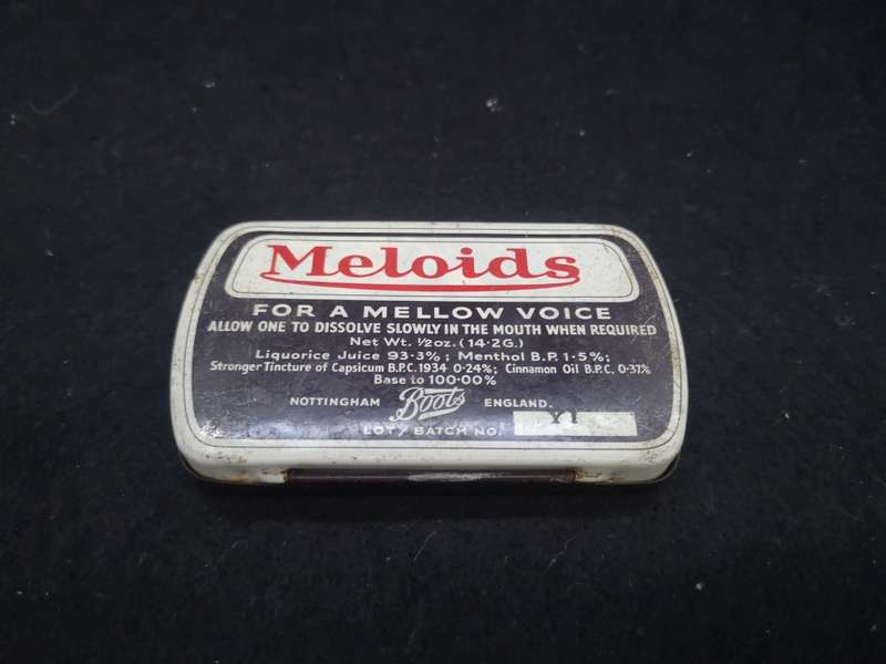 Meloids tin - with contents