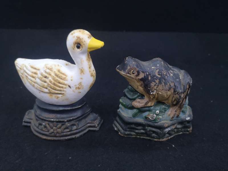 Cast iron door stops - frog and duck