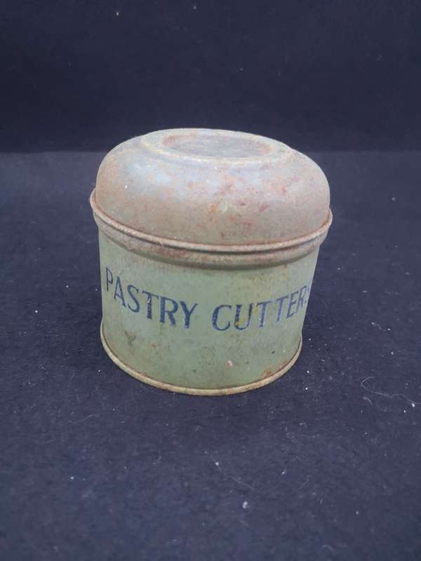 Tala pastry cutter tin with cookie cutters!